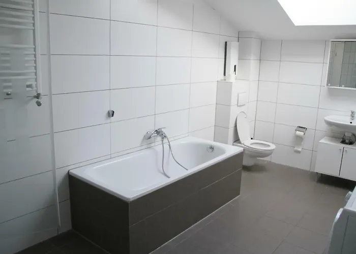 Monteurwohnung Satzvey Apartment *